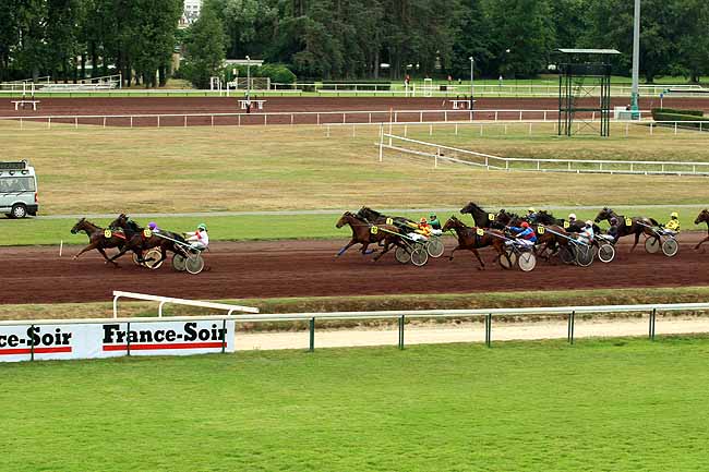 Arrivée quinté pmu PRIX DE GROSBOIS à VICHY