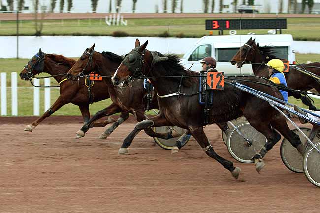 Arrivée quinté pmu PRIX DE BIARRITZ à AGEN LE PASSAGE