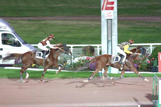 Arrivée quinté pmu PRIX DE NEUILLY-EN-THELLE à ENGHIEN