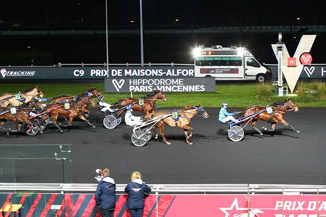 Photo d'arrivée de la course pmu PRIX DE MAISONS-ALFORT à PARIS-VINCENNES le Dimanche 3 janvier 2021