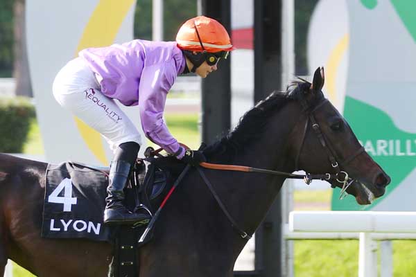 Photo d'arrivée de la course pmu PRIX LESHIPPODROMESDELYON.FR - PRIX DU PARC DE LACROIX-LAVAL à LYON PARILLY le Mercredi 8 mai 2024