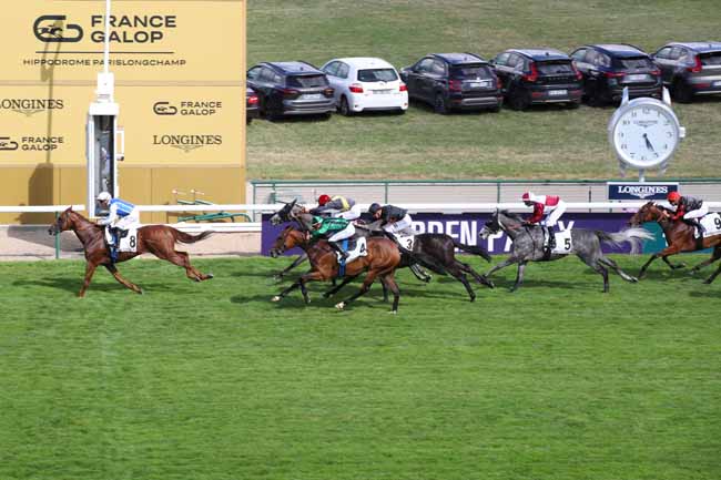 Photo d'arrivée de la course pmu PRIX DU PONT-AU-CHANGE à LONGCHAMP le Samedi 13 juillet 2024