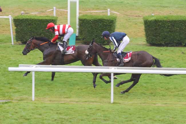 Photo d'arrivée de la course pmu PRIX DE L'AUBERGE DE LA SOURCE (PRIX DE RANVILLE) à CLAIREFONTAINE le Jeudi 25 juillet 2024