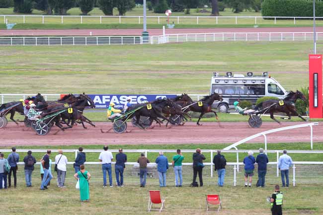 Arrivée quinté pmu PRIX JEAN-LUC LAGARDERE à ENGHIEN