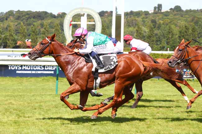 Photo d'arrivée de la course pmu PRIX AMPHITRITE à DIEPPE le Lundi 29 juillet 2024