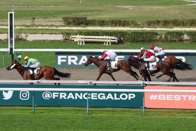 Photo d'arrivée de la course pmu PRIX DE LA VILLA PERSANE à DEAUVILLE le Mardi 30 juillet 2024