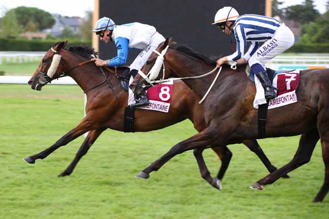 Photo d'arrivée de la course pmu PRIX VILLE DE PONT-L'EVEQUE (PRIX DES BOCAGES) à CLAIREFONTAINE le Mercredi 31 juillet 2024