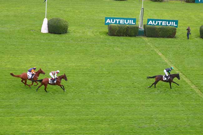 Photo d'arrivée de la course pmu PRIX LE GOURZY à AUTEUIL le Mardi 10 septembre 2024