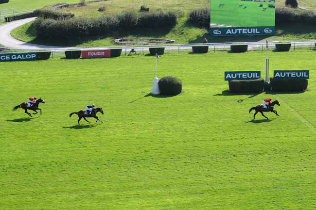 Photo d'arrivée de la course pmu PRIX RECRUIT II à AUTEUIL le Jeudi 19 septembre 2024