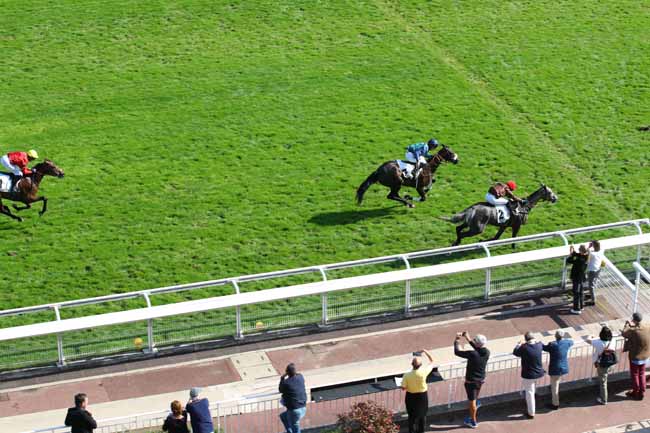 Photo d'arrivée de la course pmu PRIX DE CHAMBLY à AUTEUIL le Jeudi 19 septembre 2024