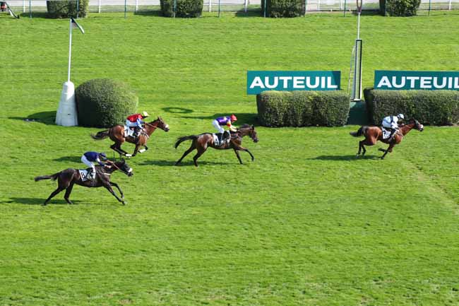 Photo d'arrivée de la course pmu PRIX MELI MELO à AUTEUIL le Jeudi 19 septembre 2024