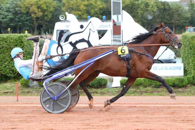 Photo d'arrivée de la course pmu 10EME ETAPE DU GRAND NATIONAL DU TROT 2024 à CHERBOURG le Mercredi 25 septembre 2024