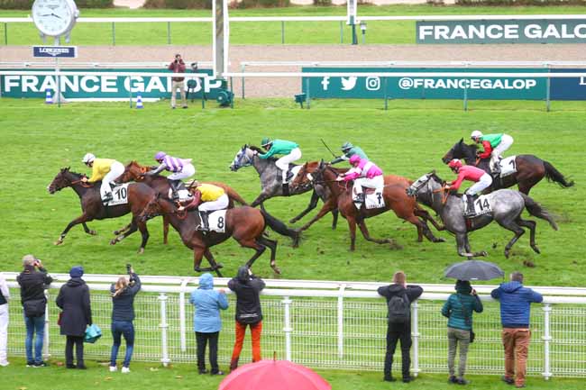 Photo d'arrivée de la course pmu PRIX DE L'AMANTE INQUIETE à DEAUVILLE le Lundi 21 octobre 2024