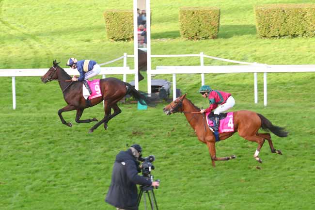 Photo d'arrivée de la course pmu PRIX EN SELLE POUR BACLESSE (PRIX DE FLEURIGNY) à CLAIREFONTAINE le Mardi 22 octobre 2024