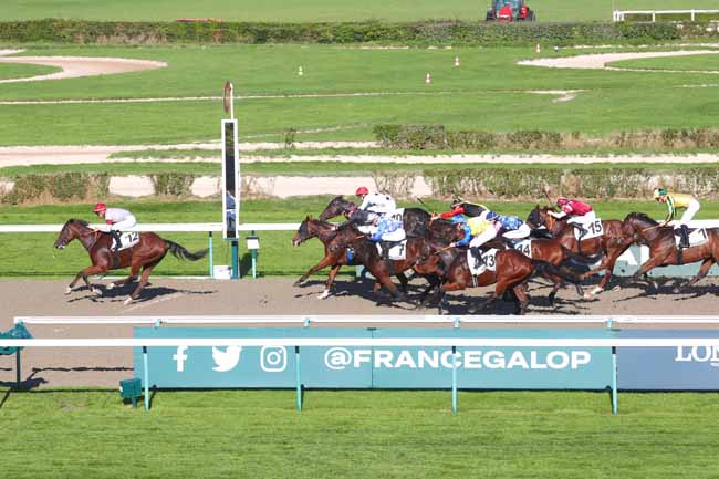 Photo d'arrivée de la course pmu PRIX DE L'ECLUSE FRANCOIS IER à DEAUVILLE le Jeudi 24 octobre 2024