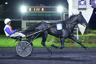 Photo d'arrivée de la course pmu PRIX BELLONA à PARIS-VINCENNES le Vendredi 25 octobre 2024