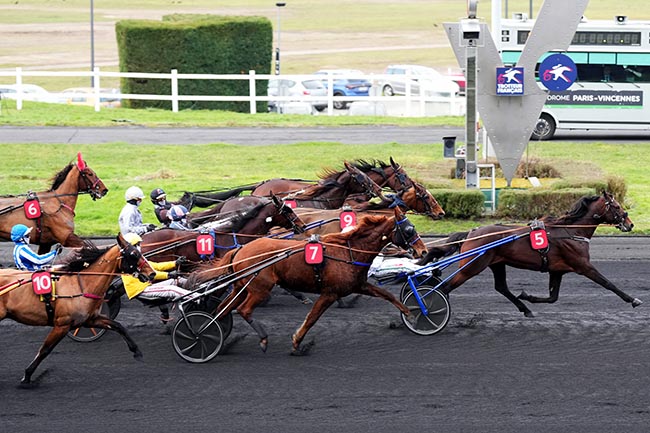 Photo d'arrivée de la course pmu PRIX ANDRE MEUNIER à PARIS-VINCENNES le Jeudi 23 janvier 2025