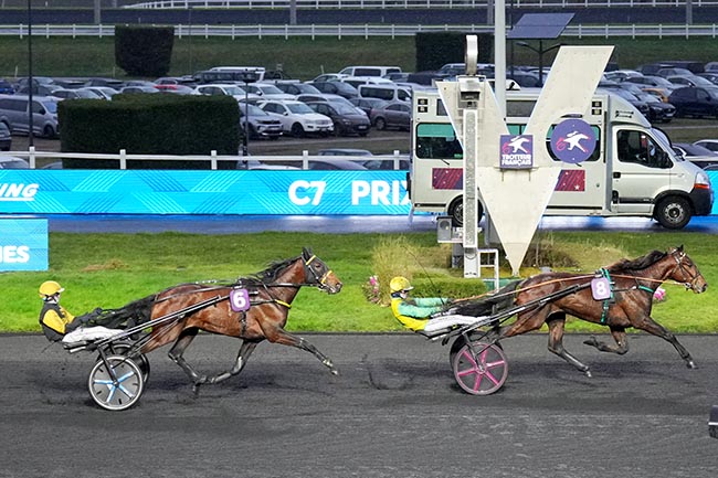 Photo d'arrivée de la course pmu PRIX PAUL VIEL à PARIS-VINCENNES le Samedi 25 janvier 2025