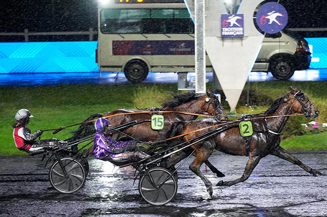 Photo d'arrivée de la course pmu PRIX DE VITTEL à PARIS-VINCENNES le Samedi 25 janvier 2025