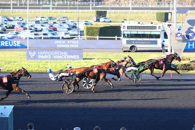 Photo d'arrivée de la course pmu PRIX DE LA CREUSE à PARIS-VINCENNES le Dimanche 2 février 2025