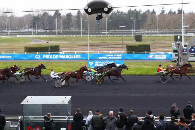 Photo d'arrivée de la course pmu PRIX DE MAROLLES à PARIS-VINCENNES le Jeudi 6 février 2025