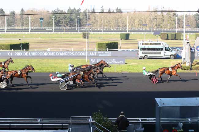 Arrivée quinté pmu PRIX DE L'HIPPODROME D'ANGERS-ECOUFLANT (PRIX DE BRACIEUX) à PARIS-VINCENNES