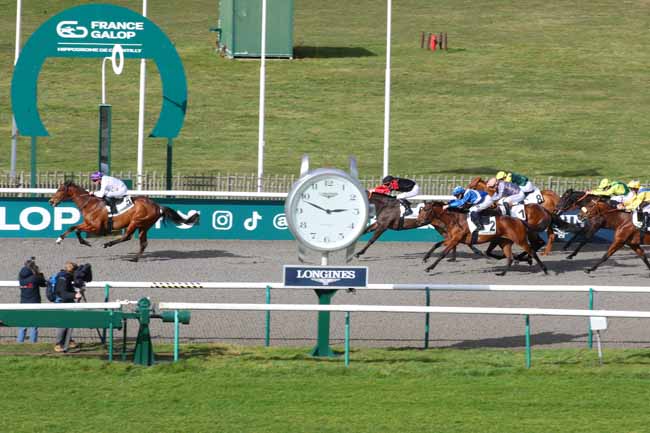 Photo d'arrivée de la course pmu PRIX DE MONTSOULT à CHANTILLY le Jeudi 27 février 2025