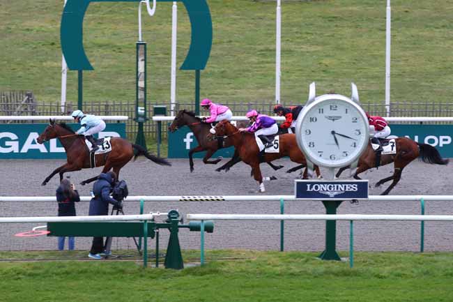 Photo d'arrivée de la course pmu PRIX DE VILLAINES-SOUS-BOIS à CHANTILLY le Jeudi 27 février 2025