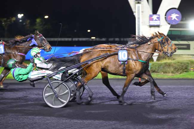 Photo d'arrivée de la course pmu PRIX DE LORIENT à PARIS-VINCENNES le Vendredi 28 février 2025