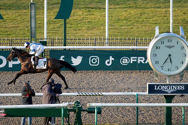 Photo d'arrivée de la course pmu PRIX DE LA FONTAINE SAINT-GERVAIS à CHANTILLY le Vendredi 28 février 2025