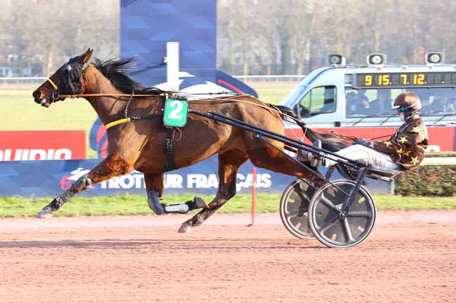 Photo d'arrivée de la course pmu PRIX D'ONDEFONTAINE à CAEN le Lundi 3 mars 2025