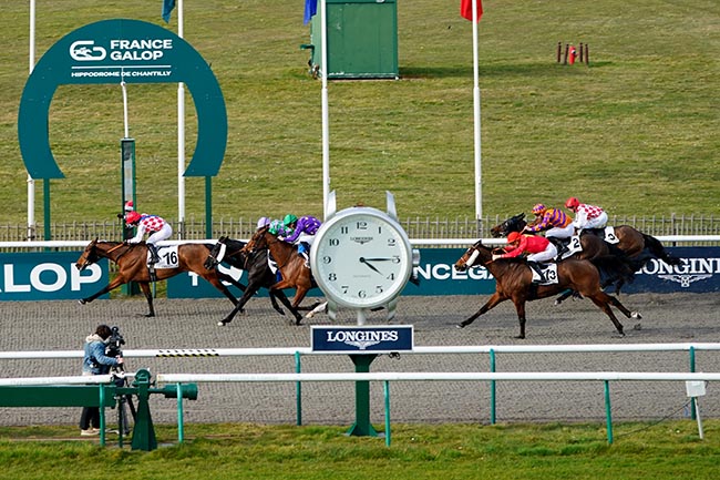 Photo d'arrivée de la course pmu PRIX OTTO à CHANTILLY le Dimanche 9 mars 2025