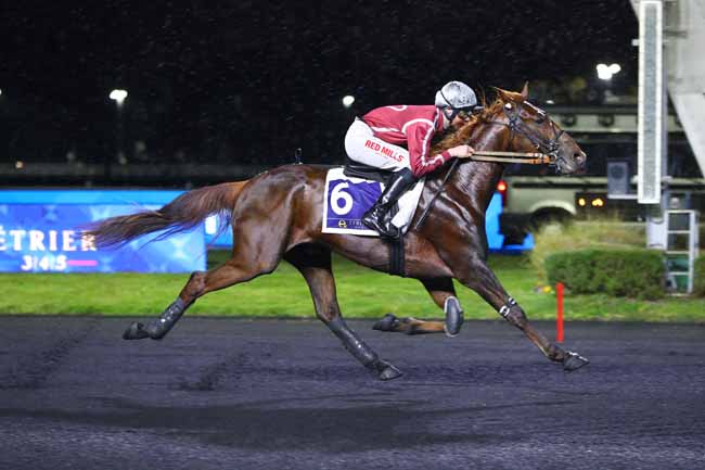 Photo d'arrivée de la course pmu PRIX FELICIEN GAUVREAU - ETRIER 3 ANS Q2 à PARIS-VINCENNES le Vendredi 21 mars 2025