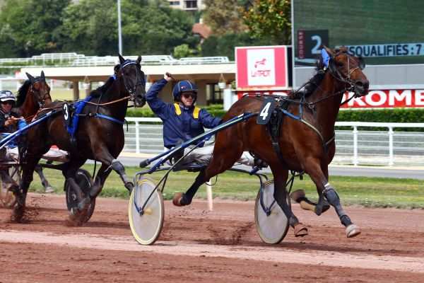 La photo de Espoir Des Vaux Course PMU PRIX LA TABATIERE A SARCELLES - PRIX DU ROULE à ENGHIEN SOISY