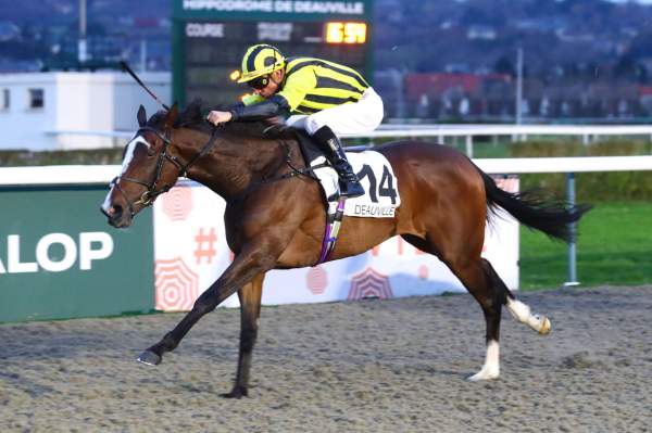 La photo de Al Agaila Arrivée Prix Miss Satamixa à Deauville