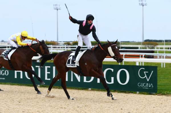 La photo de Hooking Arrivée Pick5 PMU Prix Saonois à Cagnes-sur-Mer