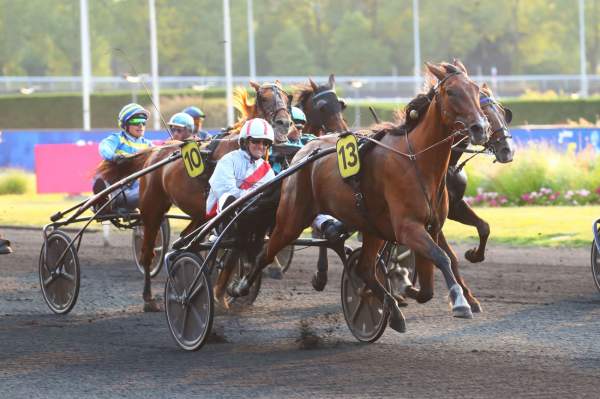 La photo de Geisha Speed Arrivée Quinté+ Pmu Prix Eudora à Vincennes