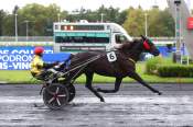 La photo de Key Of Love arrivée PMU Prix de Courtenay à ParisVincennes 