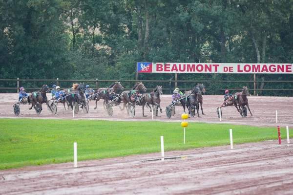 La photo de Hippodrome de Beaumont-de-lomagne 