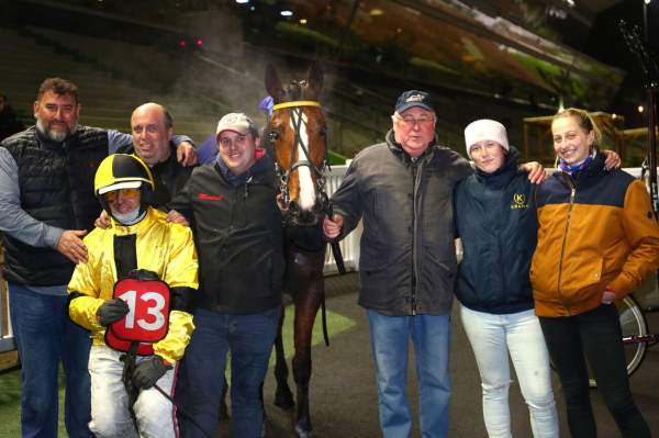 La photo de Kara D'or arrivée pmu Prix de Quimper à Vincennes