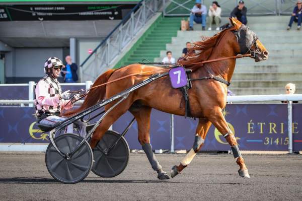 La photo de JASPER DES CHARMES