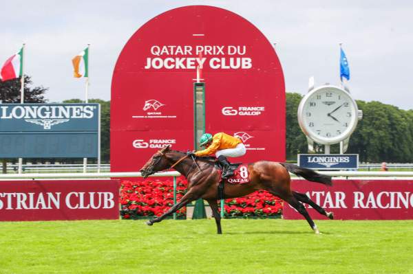 La photo de Look De Vega Arrivée Quinté+ PMU Qatar Prix du Jockey Club 2024 à Chantilly