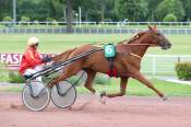 La photo de Gregor arrivée pmu Prix des Invalides à Enghien-Soisy