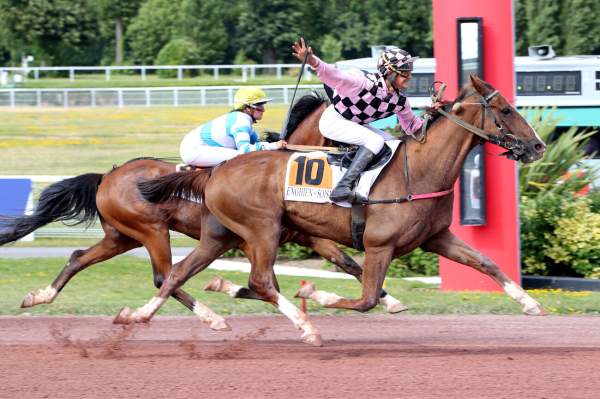 La photo de Fulton arrivée pmu Prix Jean-Paul Fairand (Gr.III) à Enghien