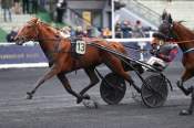 La photo de Melba Du Gers Arrivée PMU Prix Gélinotte à Vincennes