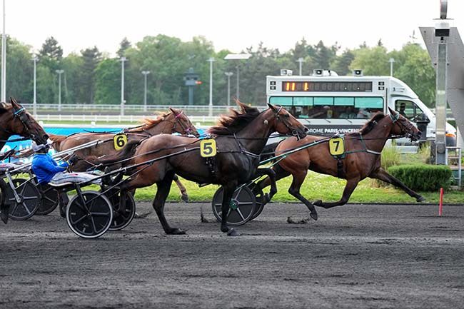 Arrivée quinté pmu PRIX BETTINA à PARIS-VINCENNES