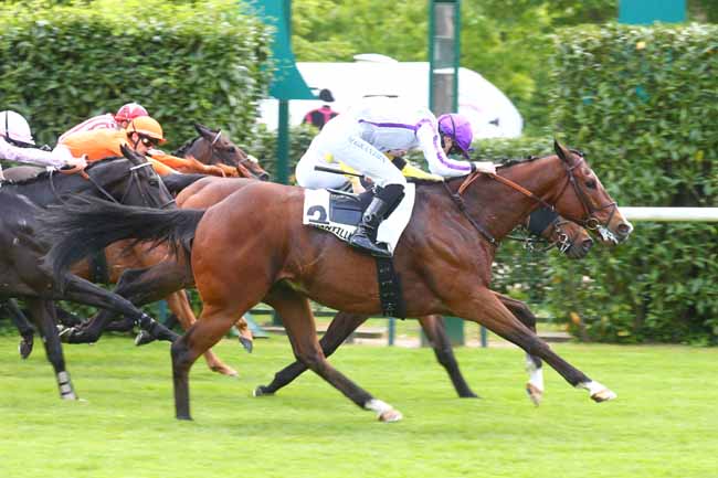 Photo d'arrivée de la course pmu PRIX DE MONTAGNY à CHANTILLY le Mardi 6 mai 2025